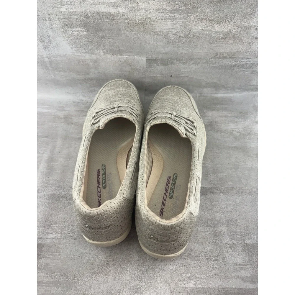 Skechers Relaxed Fit Memory Foam Stone Beige Loafers 23839 Women Sz 9